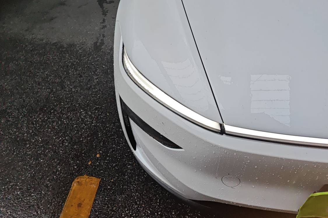 Tesla Model Y 2025 #7 Tesla Model Y 2025 car image #7