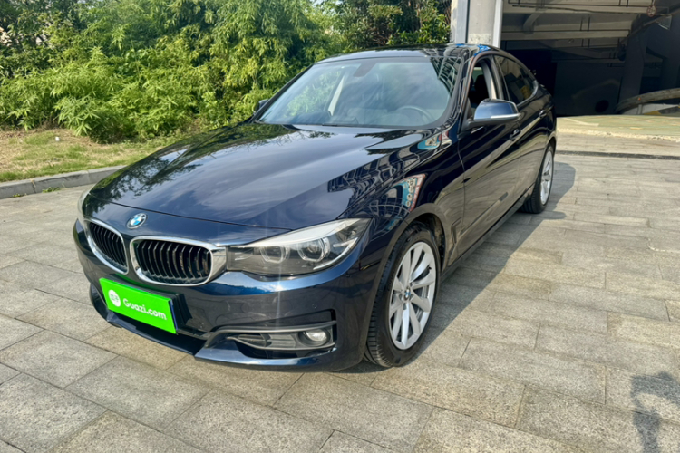 BMW 3 Series GT 2018 #2 BMW 3 Series GT 2018 car image #2