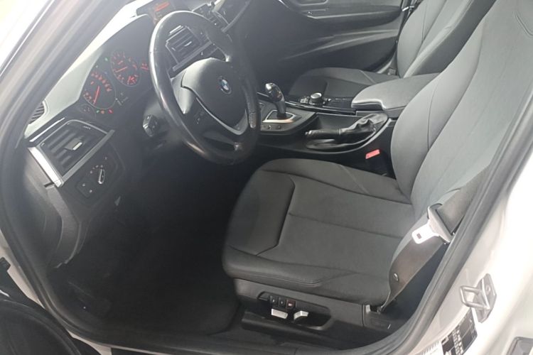 BMW 3 Series 2017 #15 BMW 3 Series 2017 image de voiture #15
