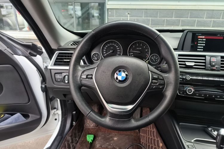BMW 3 Series GT 2019 #11 BMW 3 Series GT 2019 صورة سيارة #11