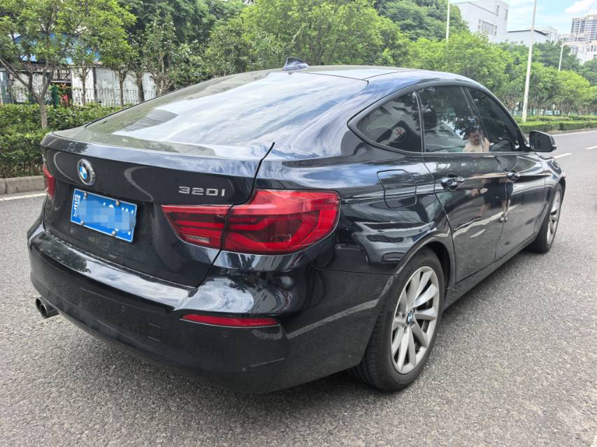 BMW 3 Series GT 2019 car image #2