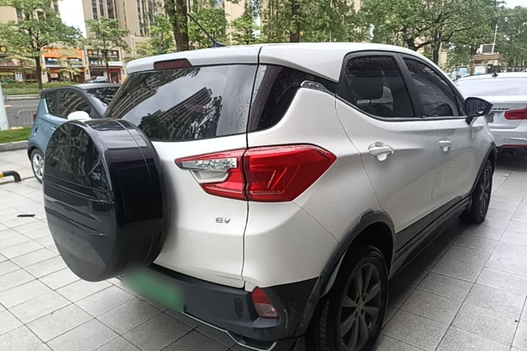 BYD Yuan New Energy 2019 car image #7