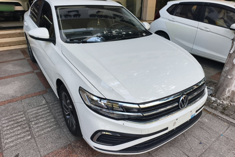 Volkswagen Bora 2025 صورة سيارة #4