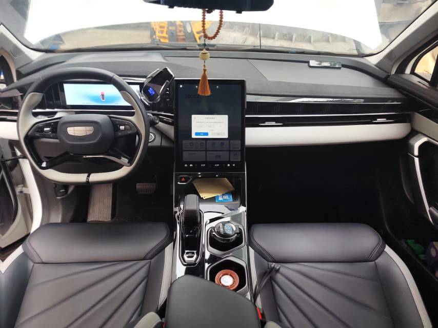 GEELY Boyue L 2023 car image #7