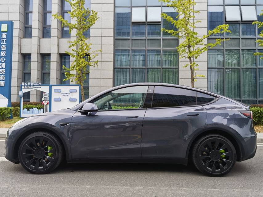 Tesla Model Y 2021 #3 Tesla Model Y 2021 immagine di auto #3