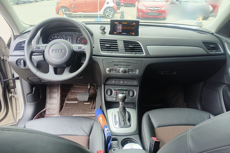 Audi Q3 2017 #10 Audi Q3 2017 car image #10