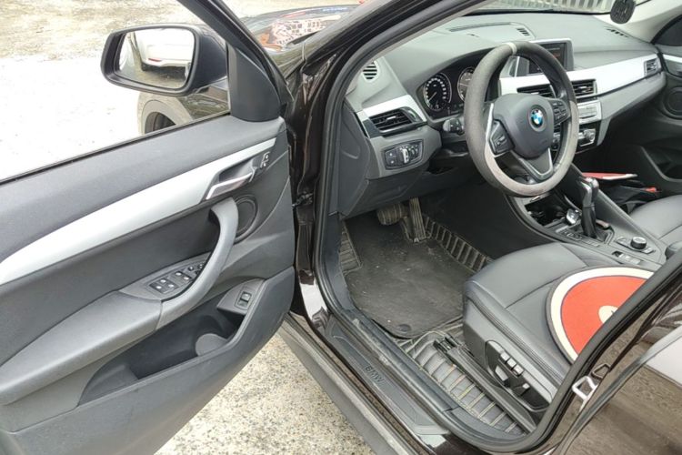 BMW X1 2018 صورة سيارة #16
