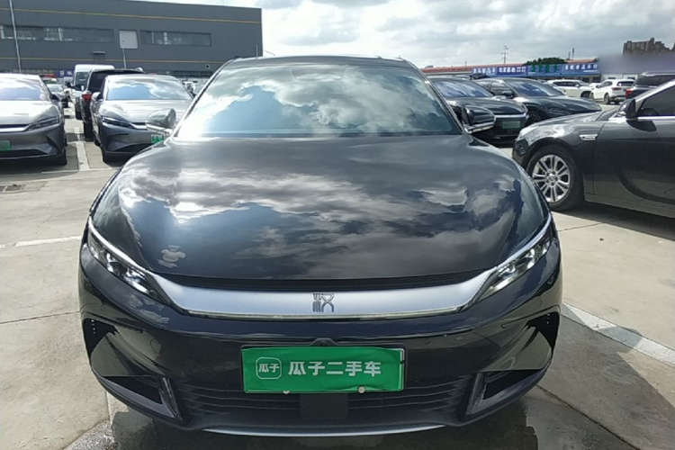BYD Han 2025 car image #3
