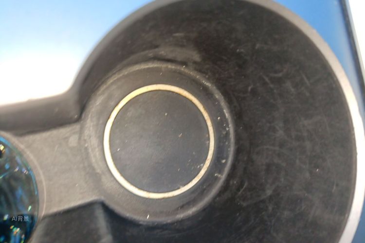 Tesla Model Y 2023 car image #10