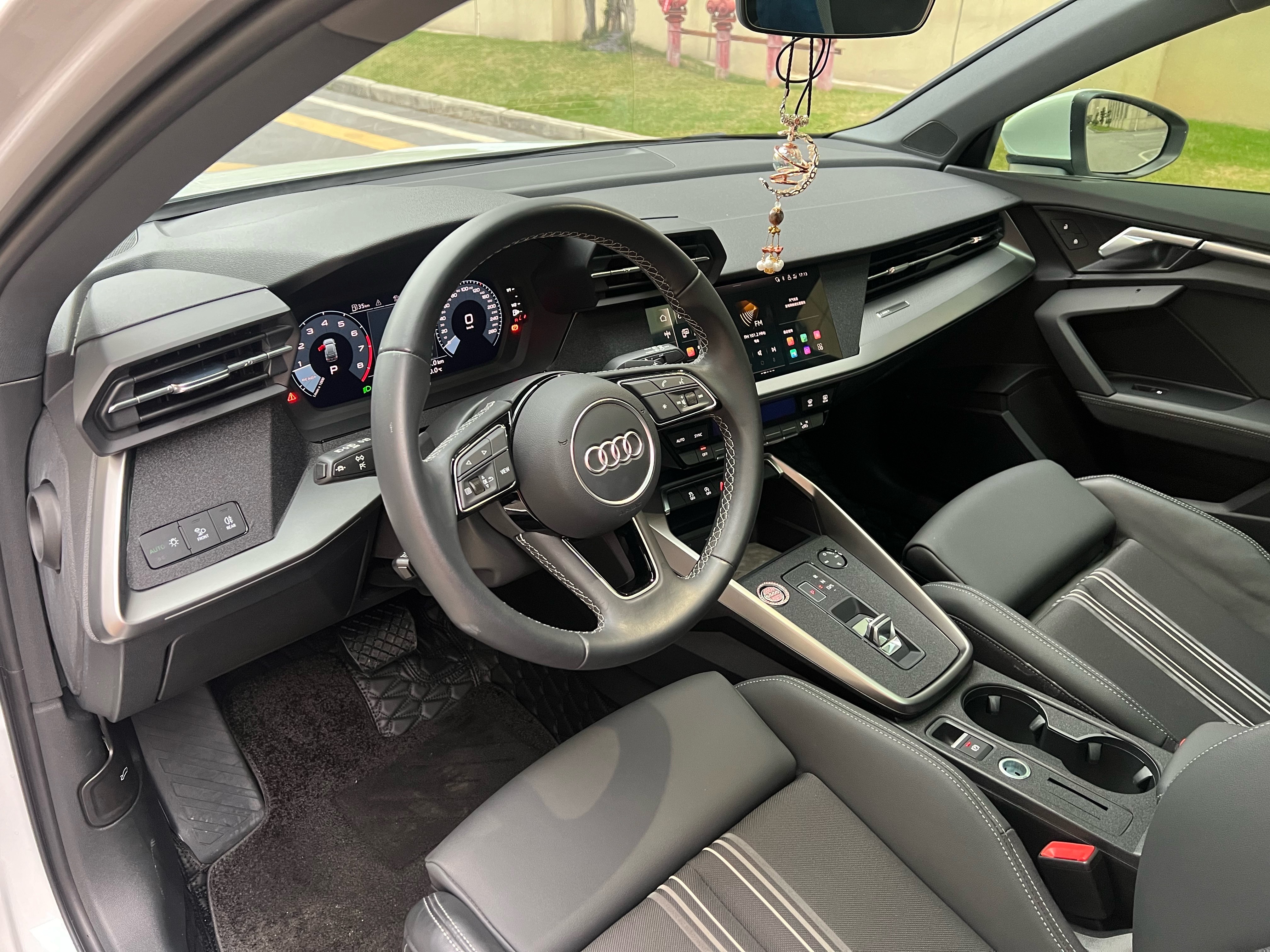 Audi A3 2024 car image #18