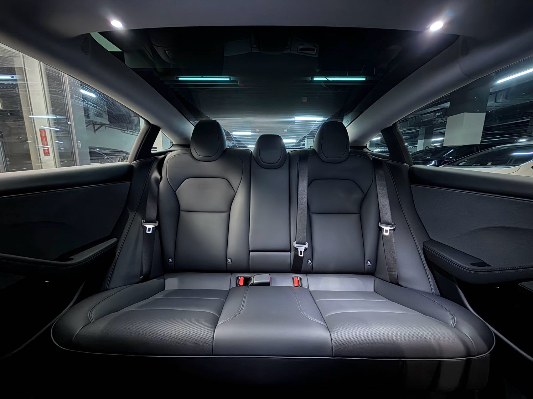 Tesla Model 3 2025 immagine di auto #7
