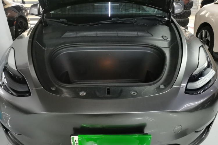 Tesla Model Y 2021 #20 Tesla Model Y 2021 car image #20