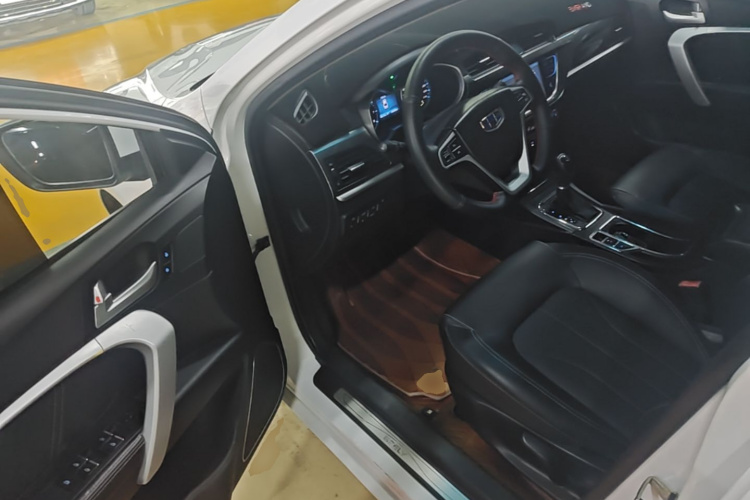GEELY Emgrand 2018 immagine di auto #16