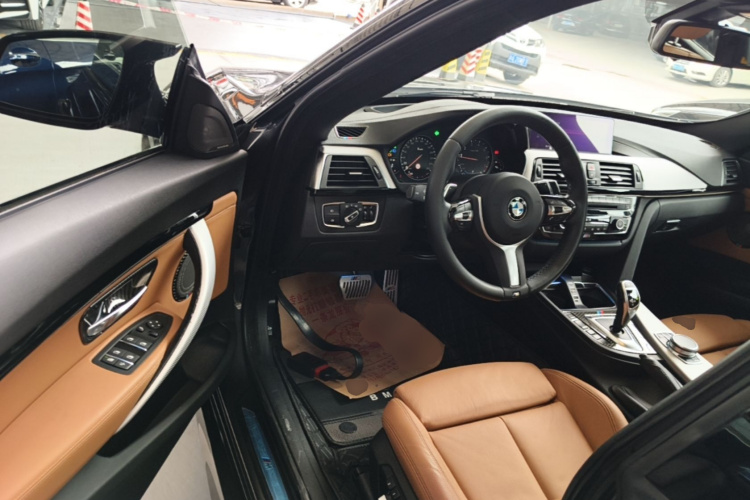BMW 3 Series GT 2019 #16 BMW 3 Series GT 2019 car image #16