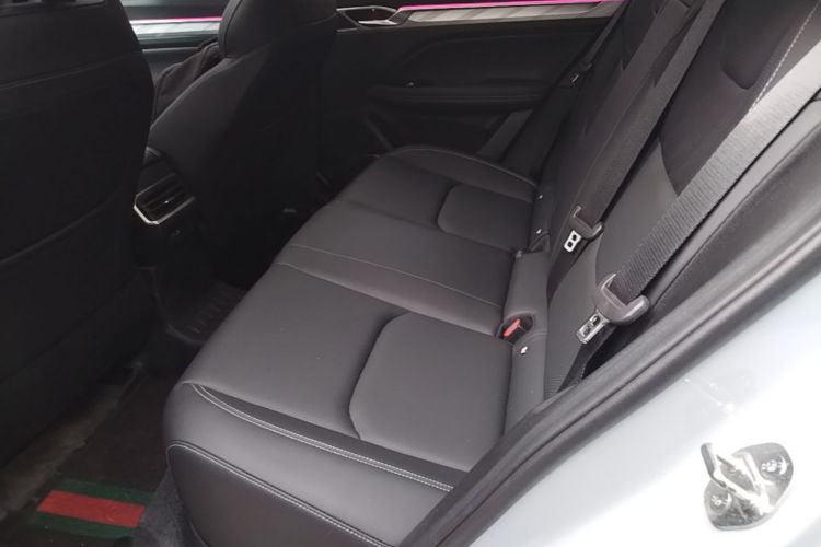 GEELY Emgrand L HiP 2024 car image #13