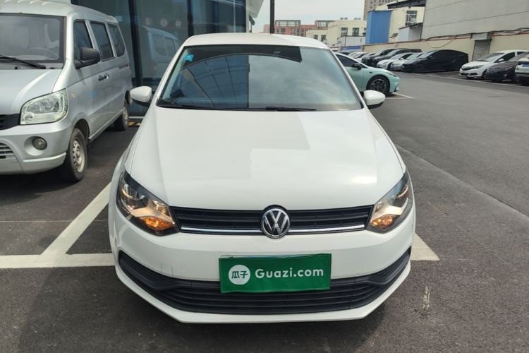 Volkswagen Polo 2018 car image #3