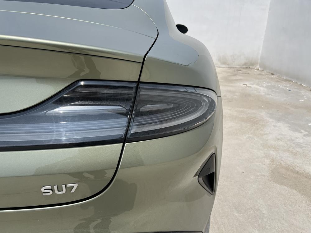MI SU7 2024 car image #8