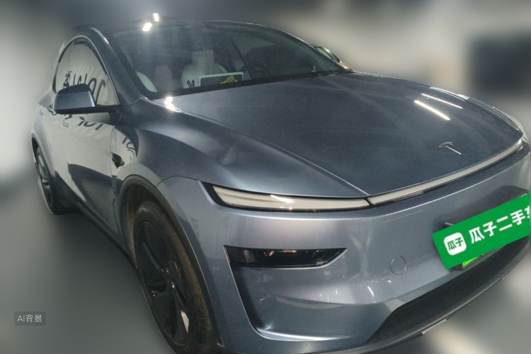 Tesla Model Y 2025 #4 Tesla Model Y 2025 car image #4