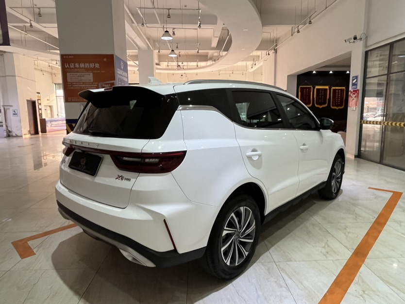 GEELY Vision X6 2023 изображение автомобиля #5
