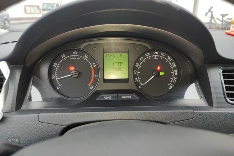 2016 immagine di auto #13