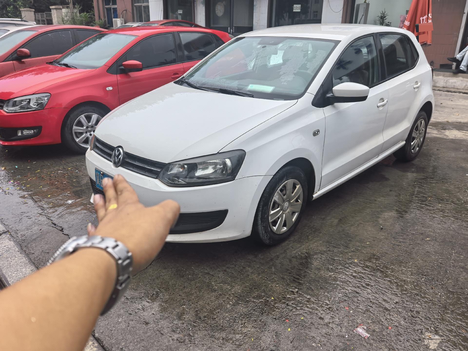 Volkswagen Polo 2014 Volkswagen Polo 2014 car image