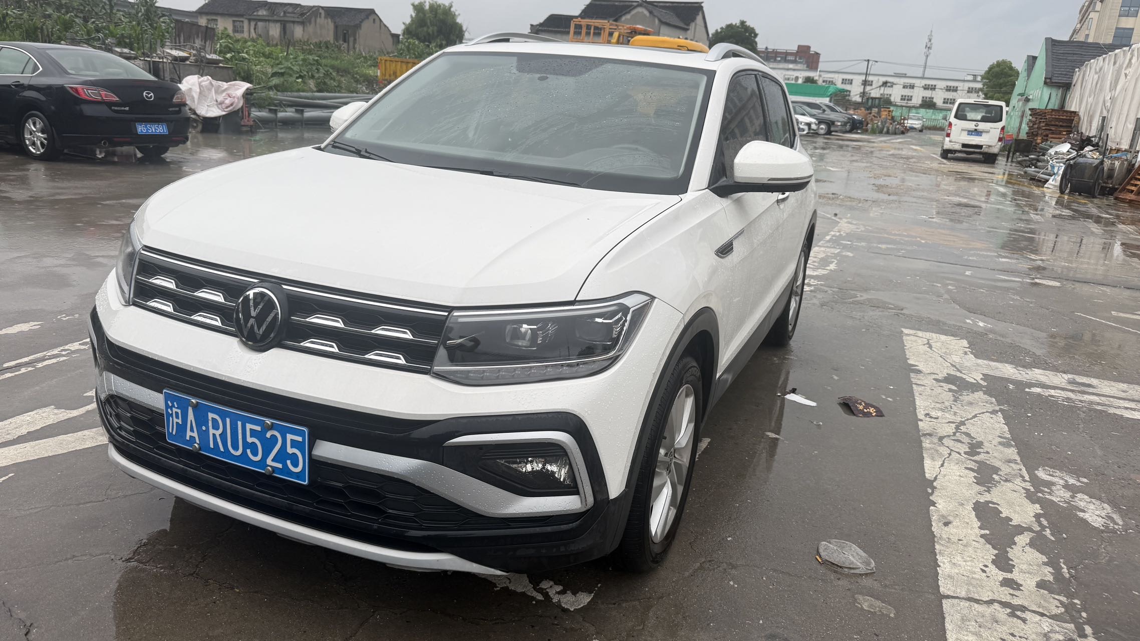 Volkswagen T-Cross 2021 Volkswagen T-Cross 2021 car image
