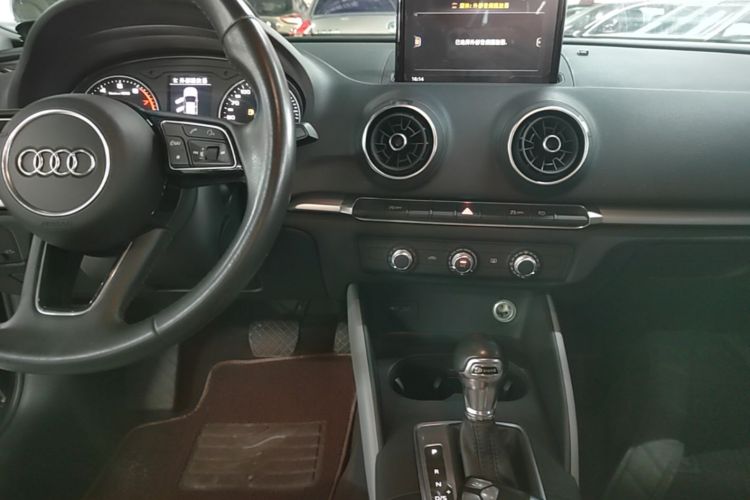 Audi A3 2019 #13 Audi A3 2019 car image #13