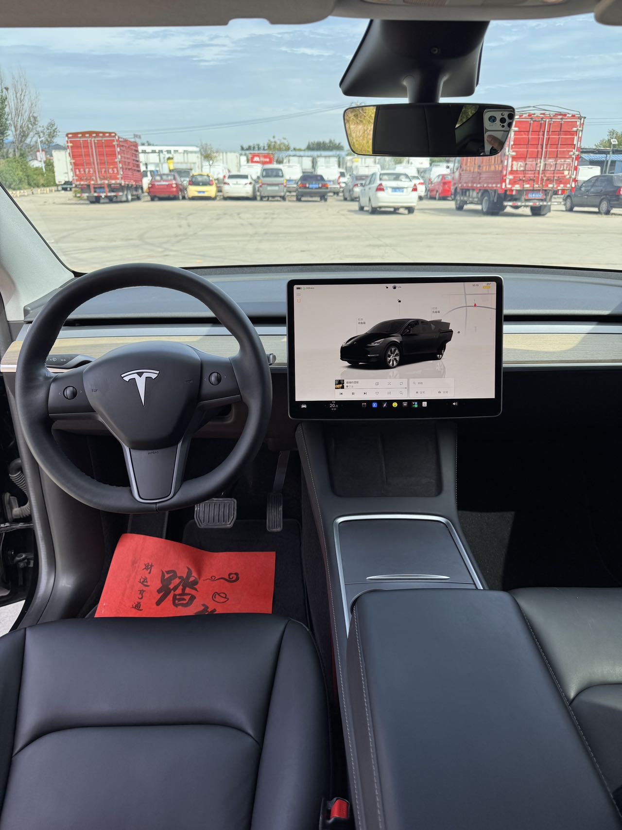 Tesla Model Y 2022 car image #3