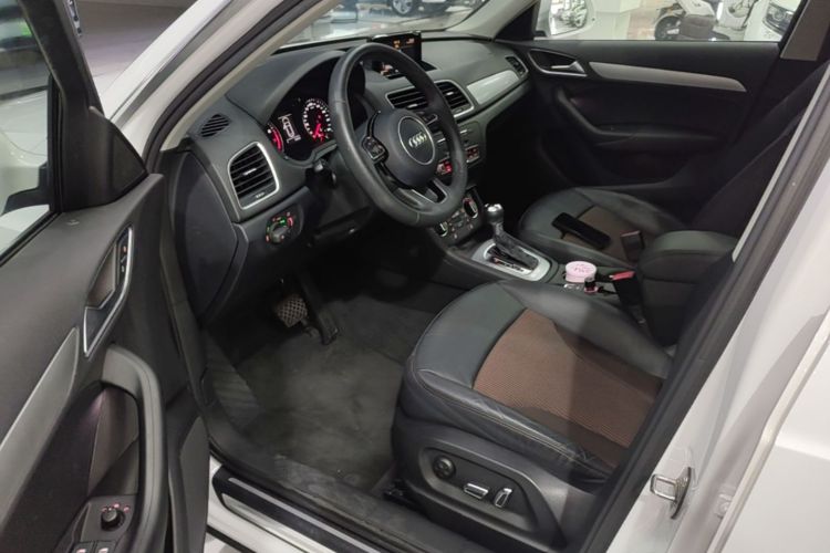 Audi Q3 2017 #12 Audi Q3 2017 car image #12