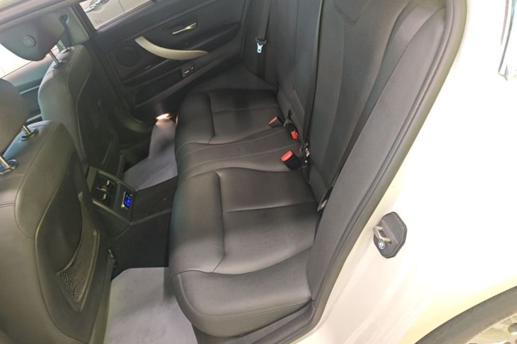 BMW 3 Series 2015 #17 BMW 3 Series 2015 car image #17
