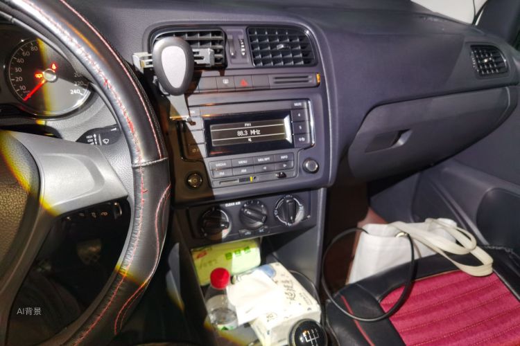 Volkswagen Polo 2016 изображение автомобиля #15