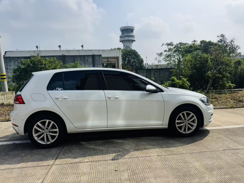 Volkswagen Golf 2019 #3 Volkswagen Golf 2019 car image #3