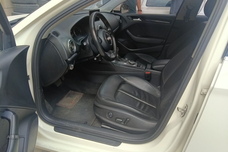 Audi A3 2015 car image #18