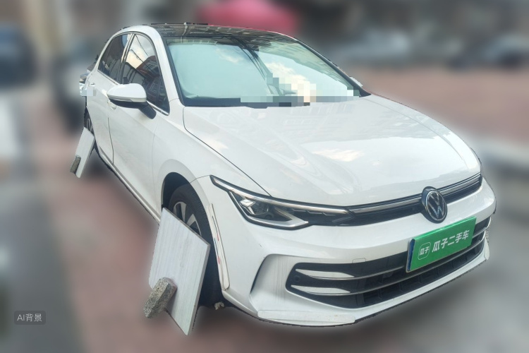 Volkswagen Golf 2025 car image #4