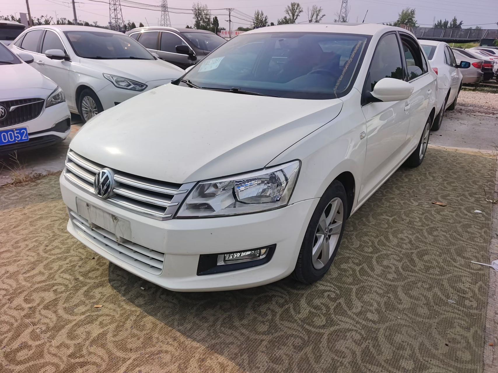 Volkswagen Santana 2014 car image 