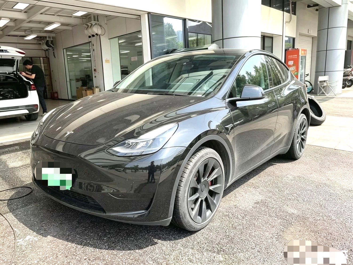 Tesla Model Y 2023 Tesla Model Y 2023 car image