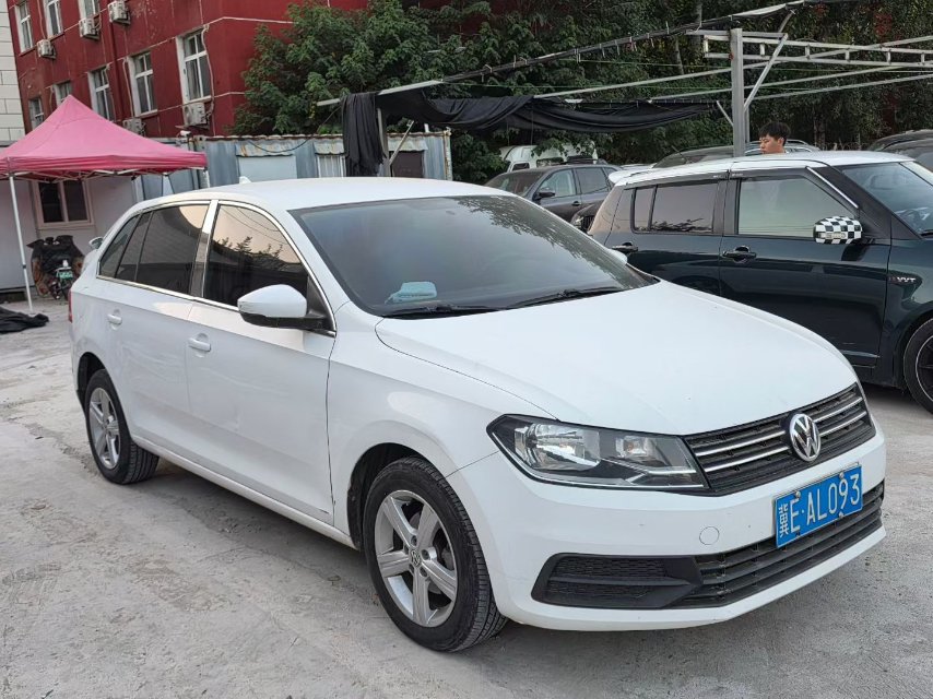 Volkswagen Santana 2015 car image #3