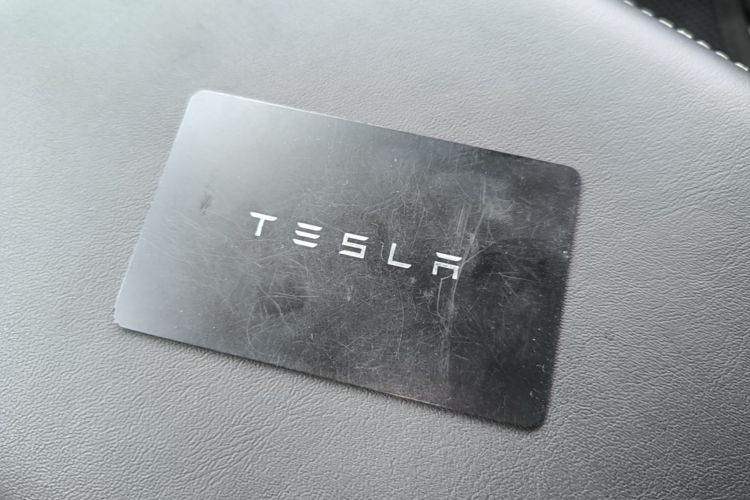 Tesla Model Y 2021 #9 Tesla Model Y 2021 car image #9