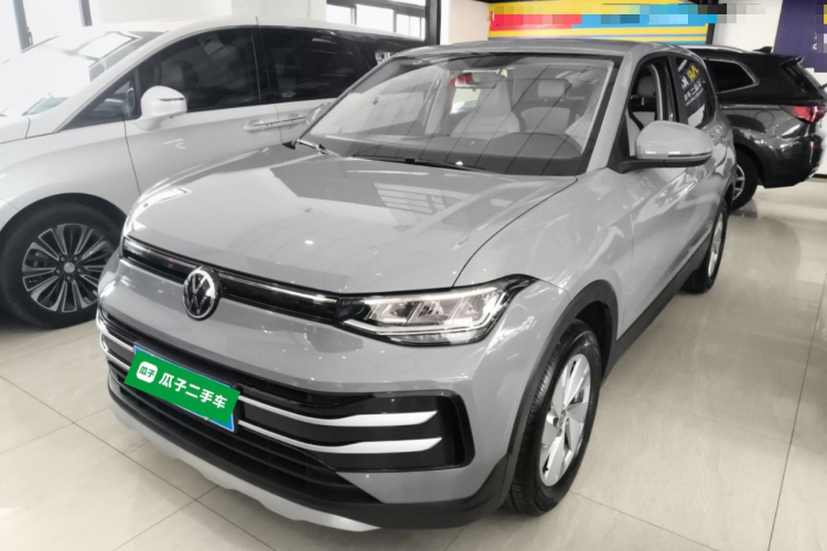 Volkswagen Tharu 2025 immagine di auto #2