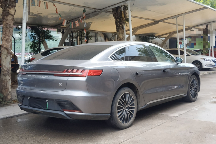 BYD Han 2022 immagine di auto #7
