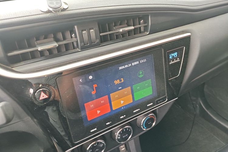 Toyota Corolla 2018 #13 Toyota Corolla 2018 car image #13