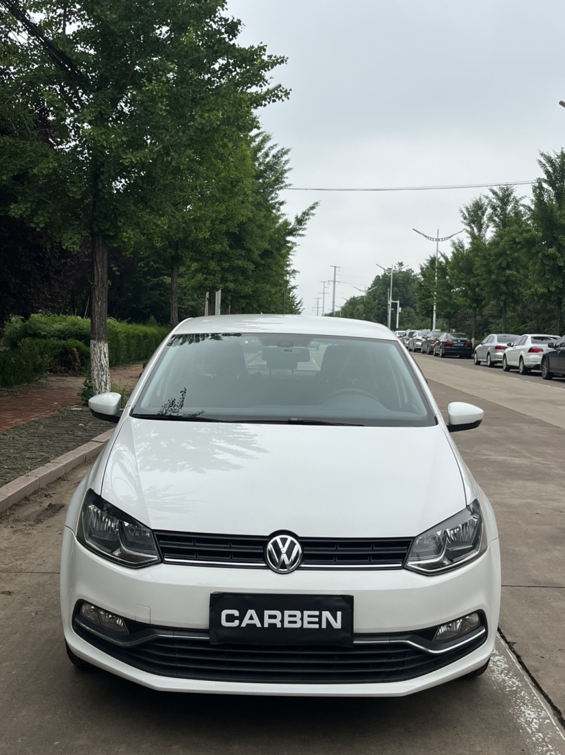 Volkswagen Polo 2015 car image #2
