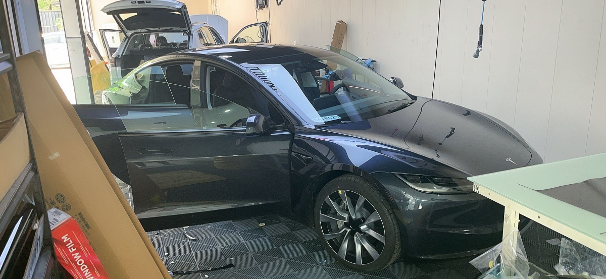 Tesla Model 3 2024 Tesla Model 3 2024 car image