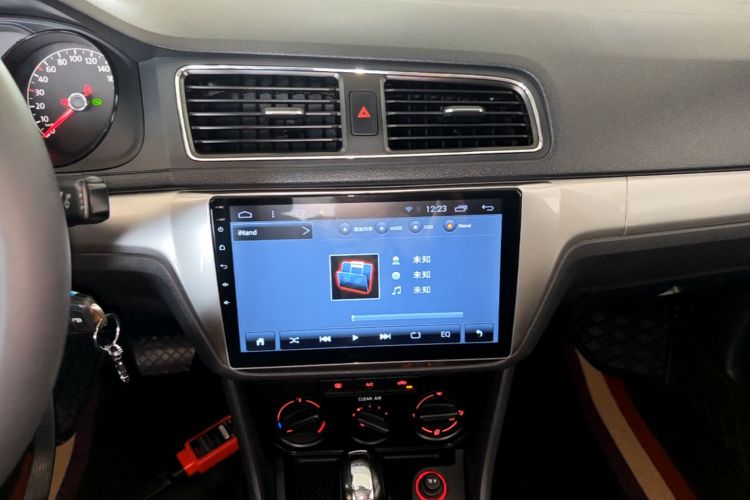 Volkswagen Lavida 2019 #13 Volkswagen Lavida 2019 car image #13