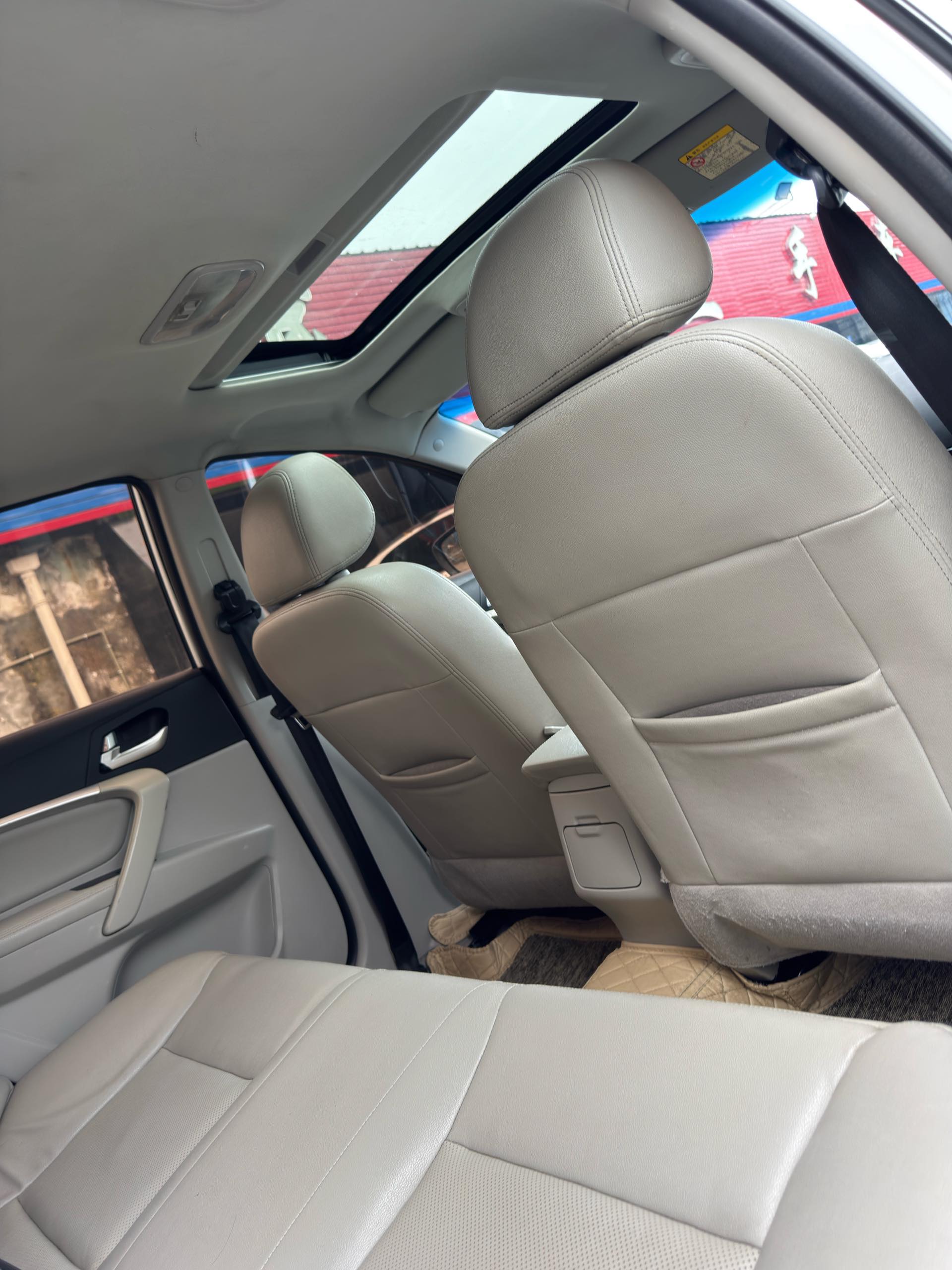 GEELY Emgrand 2015 صورة سيارة #21