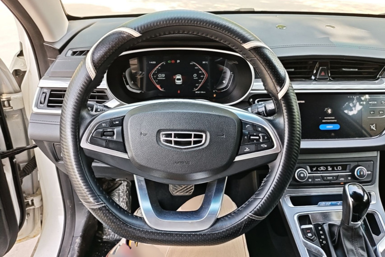 GEELY Emgrand 2020 #11 GEELY Emgrand 2020 car image #11