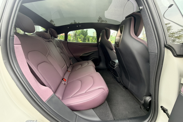 MI SU7 2025 car image #22