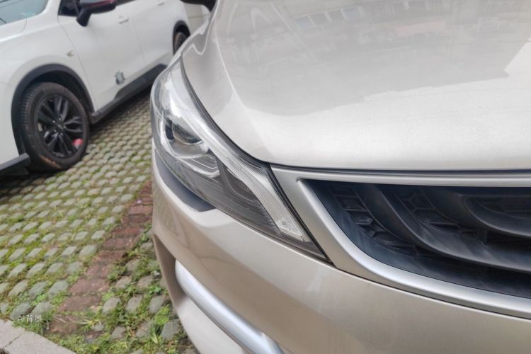 GEELY Emgrand GS 2017 car image #8