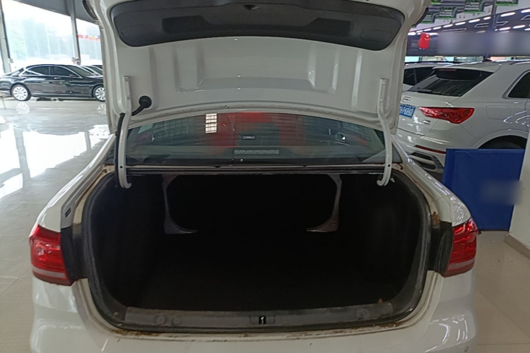Volkswagen Lavida 2024 car image #19