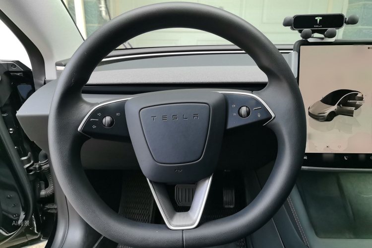 Tesla Model 3 2023 car image #12